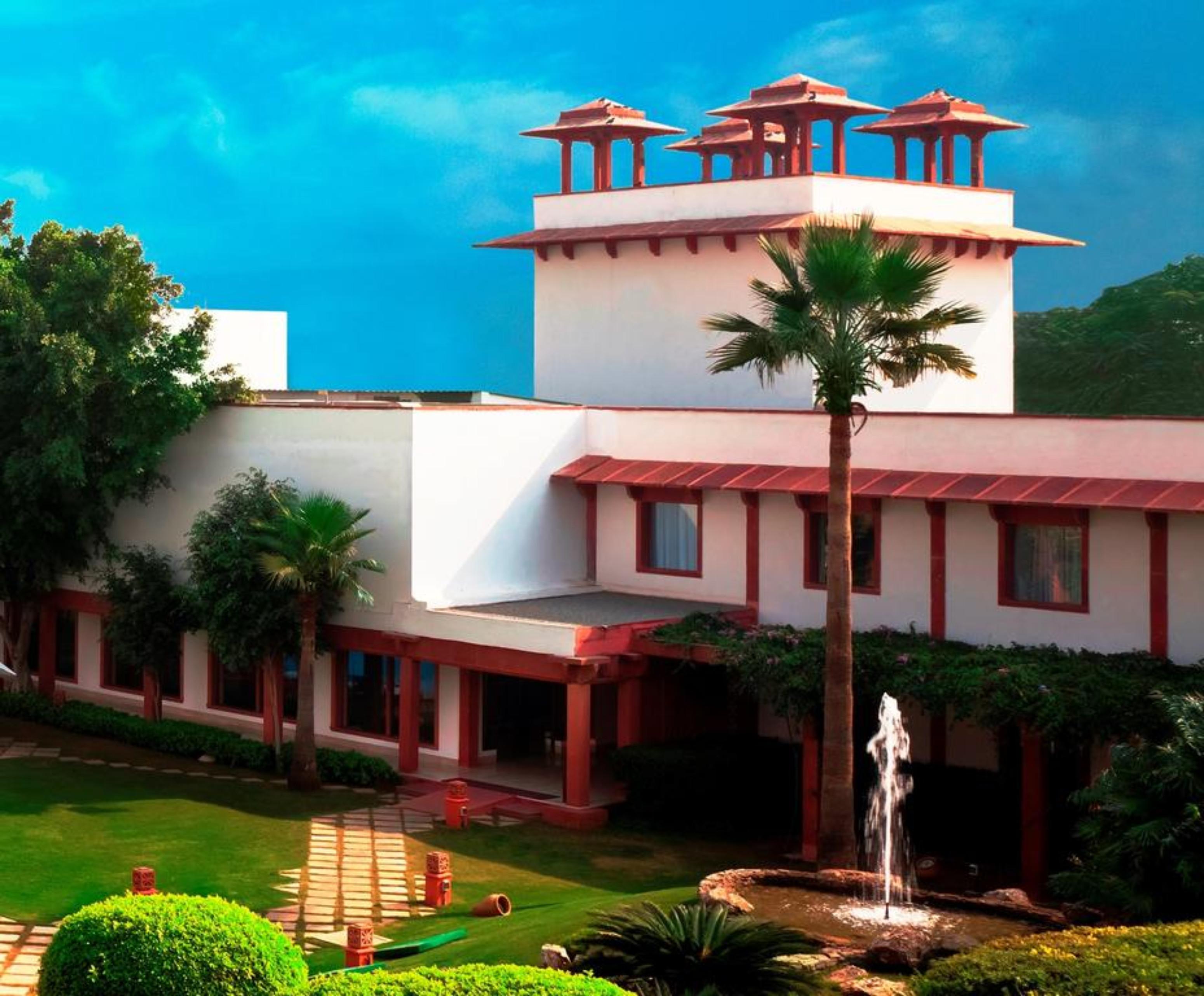 Trident Agra Ξενοδοχείο Agra  Εξωτερικό φωτογραφία The University of Allahabad