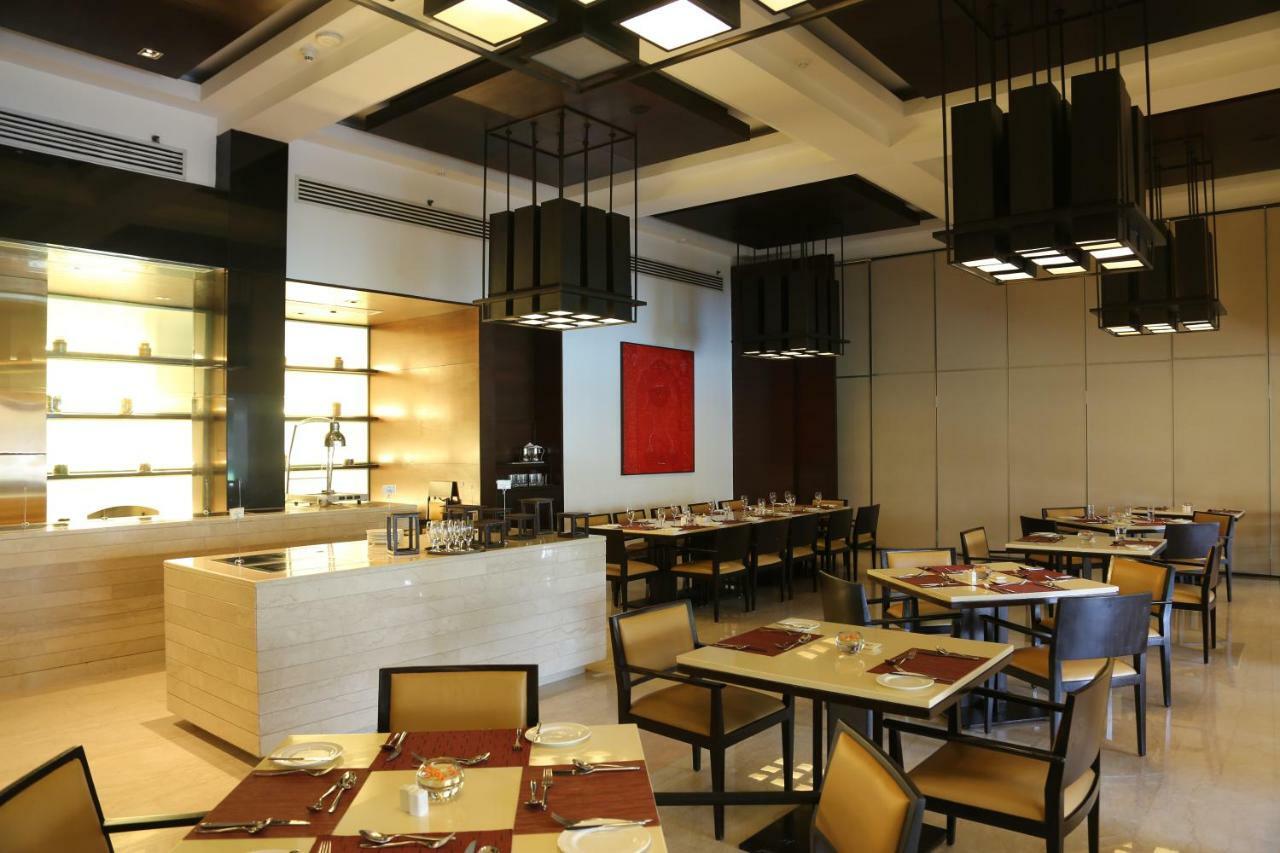Trident Agra Ξενοδοχείο Agra  Εξωτερικό φωτογραφία The restaurant